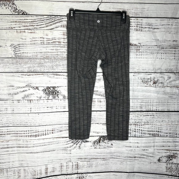 Lululemon Wunder Under Crop Textured Gray & White 6 - Picture 4 of 4